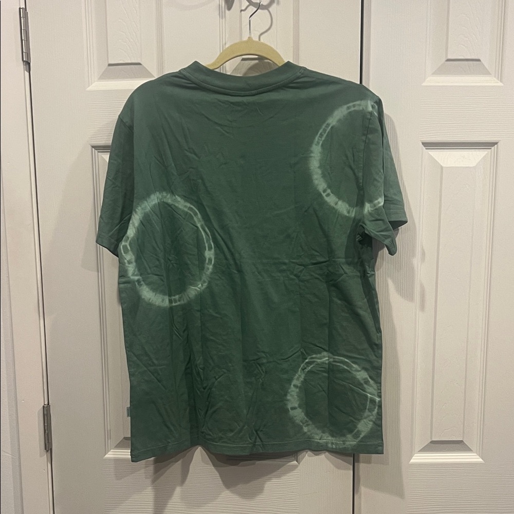 NWT-Rhythm. Green and White Tie-Dye Men's Tee - Picture 9 of 10